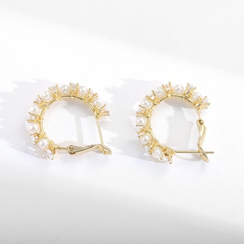 Brass Round Earring Delicate Pearl Gold Plated Copperr - LOVIISA