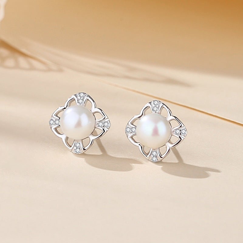 Luxury Drop Pearl Stud Earrings - LOVIISA